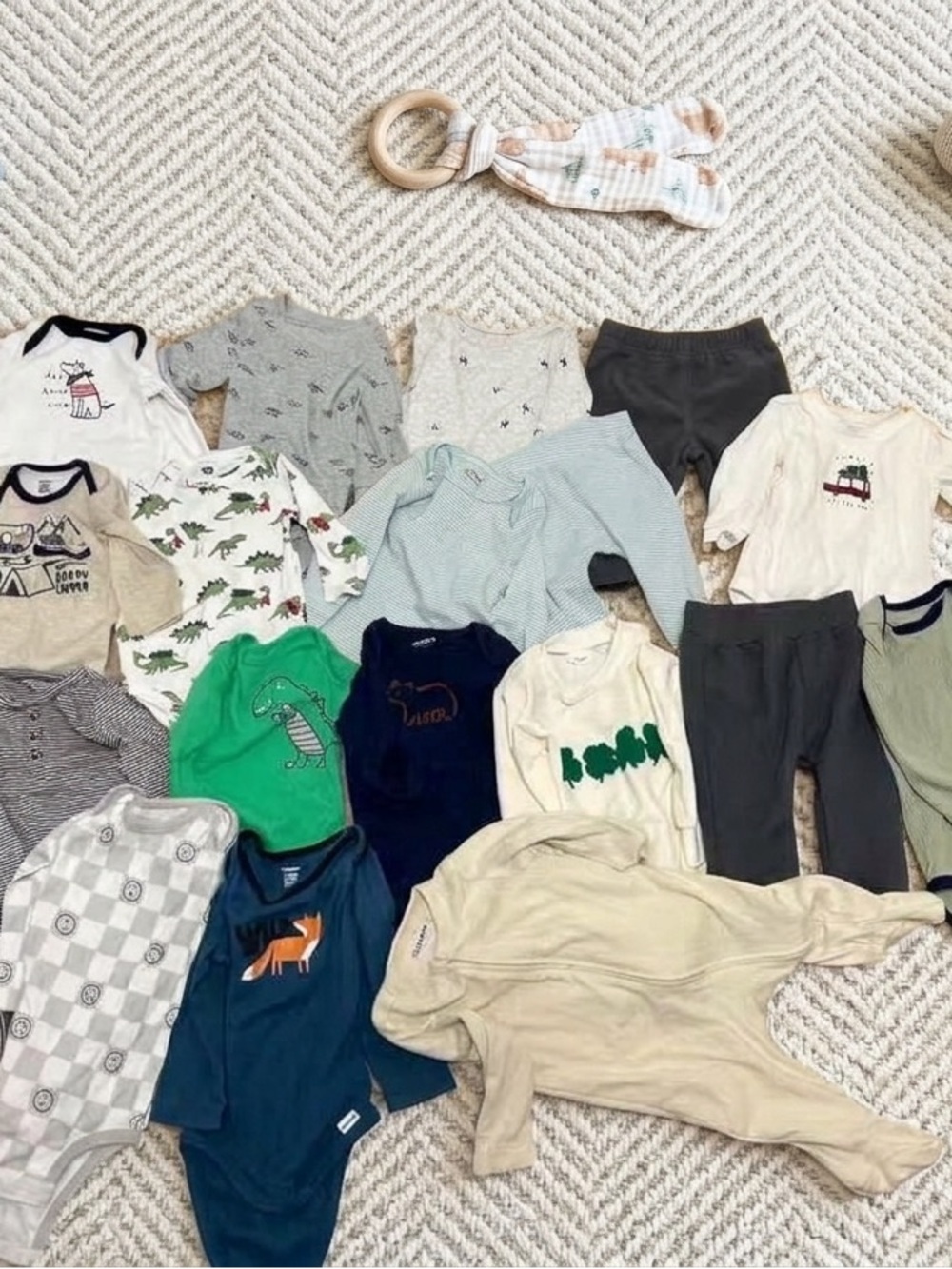 Baby boy lot 3-9 Months Mixed Baby Bodysuits & Pants Bundle.